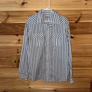 Wrangler Black and White Striped Casual Shirt